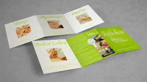 Konzeption und Umsetzung eins Image-Flyers mit zahlreichen partiellen UV-Lack-Applikationen für Physiotherapiepraix Monika Schreiber (monika-schreiber.de)